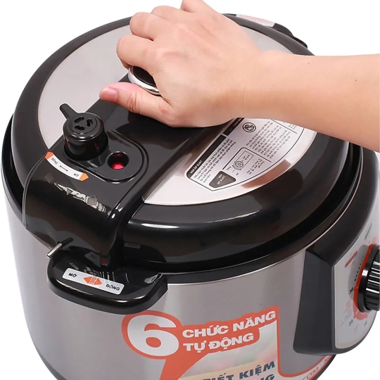 Nồi áp suất Comet CM6150 - 5,0 lít